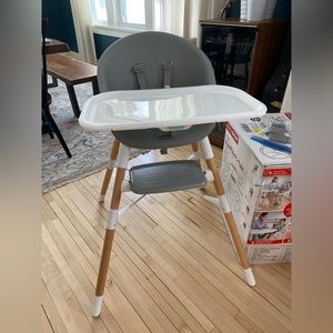 Skip Hop 4-in-1 high chair